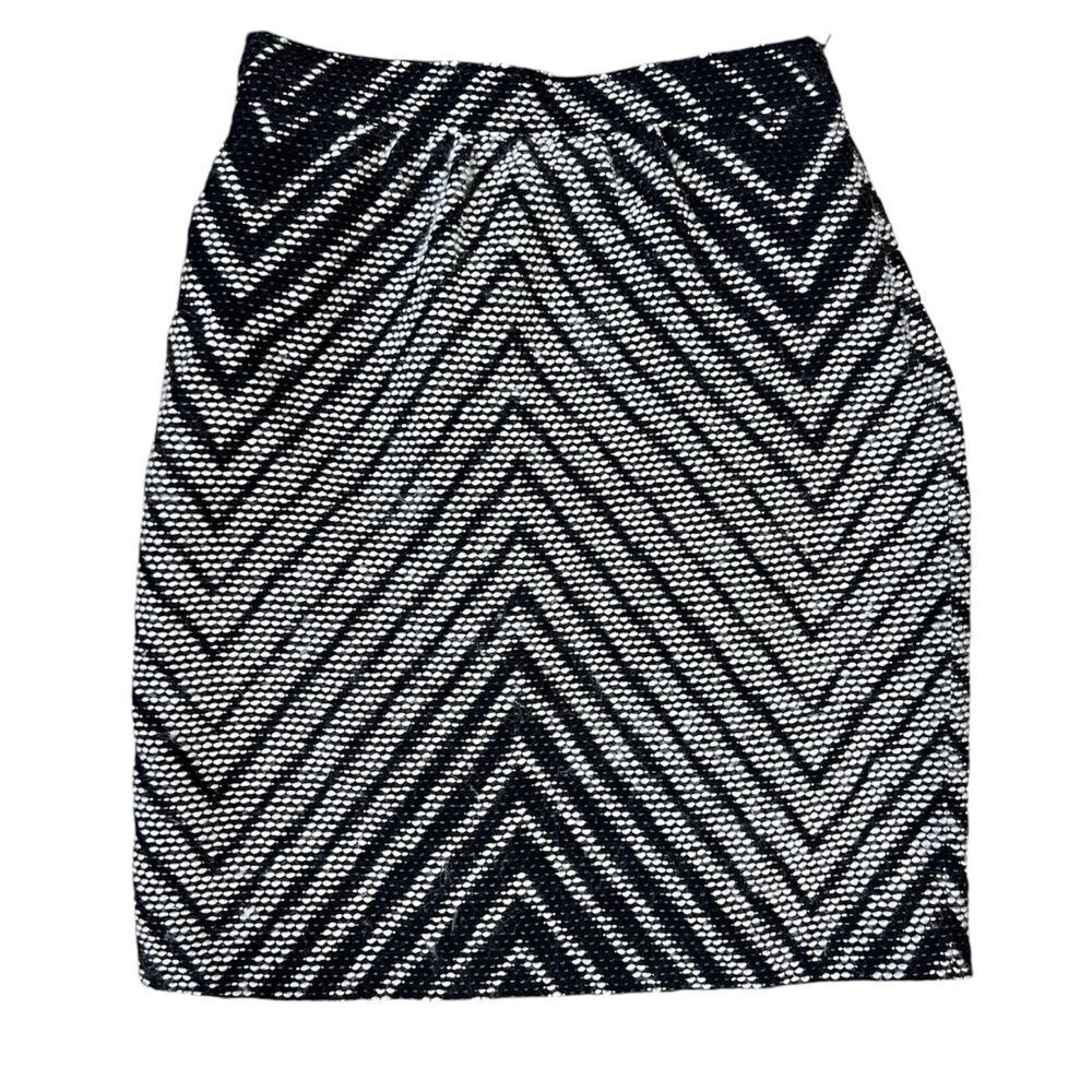 Valentino Boucle Pencil Skirt Size 6 / 42